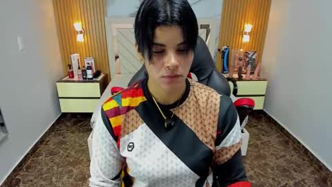 Snapshot of karolandluna chatting on December 4, 7:22 pm Karol and Luna online show from December 4, 7:22 pm