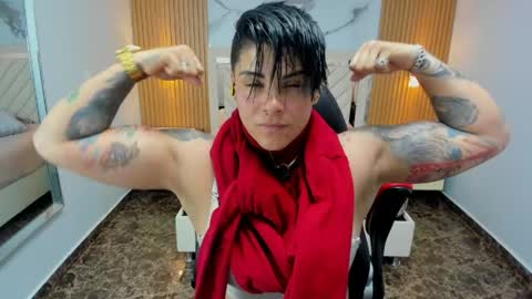 Karol and Luna online show from April 14, 7:09 pm