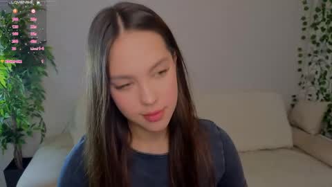 Molly online show from May 4, 7:15 am