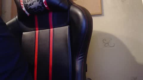 Karol  online show from November 25, 3:01 pm