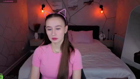 Karolina online show from March 17, 5:00 am