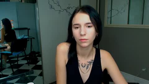 Snapshot of karolinablack chatting on December 1, 4:29 pm Karolina online show from December 1, 4:29 pm