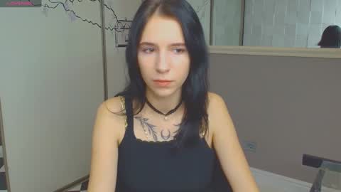 Snapshot of karolinablack chatting on December 8, 6:43 am Karolina online show from December 8, 6:43 am