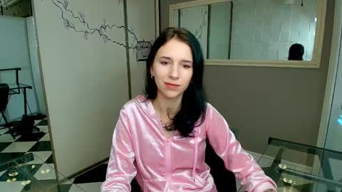 Snapshot of karolinablack chatting on December 13, 6:42 am Karolina online show from December 13, 6:42 am