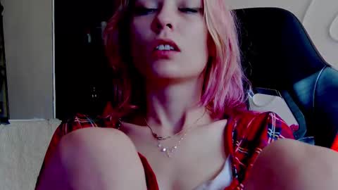 karoline121 online show from November 24, 10:48 am