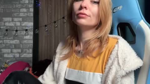 karoline121 online show from February 14, 12:07 am