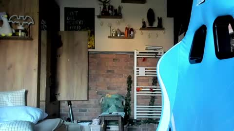 karoline121 online show from April 13, 4:51 am