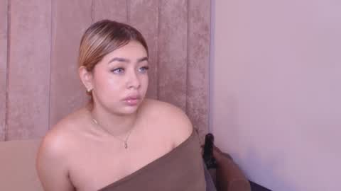 Karolina online show from March 8, 3:32 am