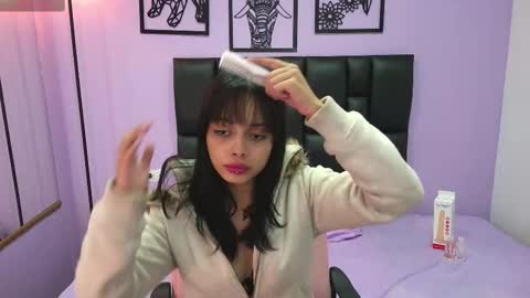 Snapshot of karoline_torres chatting on September 17, 12:40 pm Karoline online show from September 17, 12:40 pm