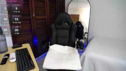 karol online show from December 9, 7:29 pm