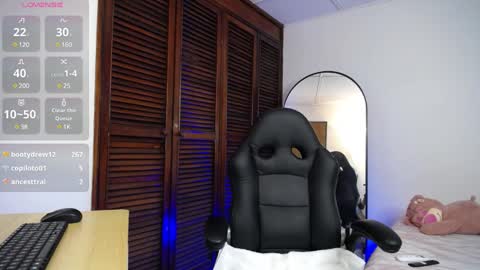 karol online show from January 12, 8:25 pm