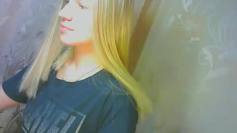 Caroline Fox online show from September 21, 8:38 am