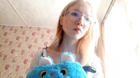 Sara online show from March 7, 9:50 am