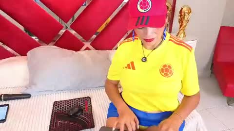 kasandra gomez online show from July 7, 12:09 pm