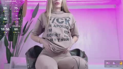 Kasey online show from April 19, 9:17 pm