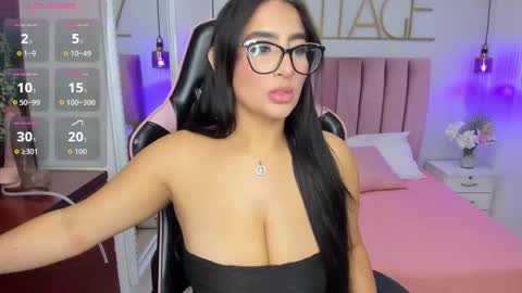 Snapshot of kaseythompson chatting on September 22, 12:29 pm kaseythompson online show from September 22, 12:29 pm