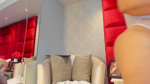 Snapshot of kassandrahall chatting on November 3, 2:40 pm Kasandra Hall online show from November 3, 2:40 pm