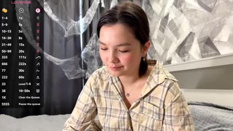 Kira online show from November 3, 8:37 am