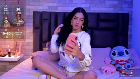 Snapshot of kassandraweked chatting on December 3, 12:59 pm Kassandra Weked online show from December 3, 12:59 pm