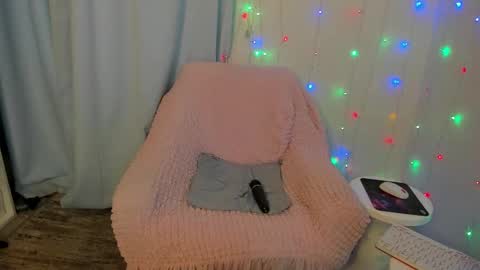 Kate online show from March 2, 7:15 am