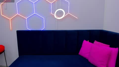 kat__cat online show from April 16, 1:39 am