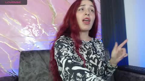 Snapshot of kat_desire chatting on May 23, 11:53 pm Kat online show from May 23, 11:53 pm