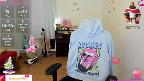 Kat       online show from December 1, 7:36 pm