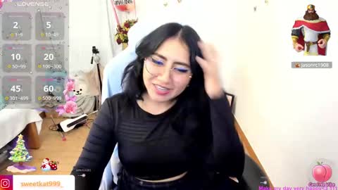 Kat       online show from December 19, 10:00 pm