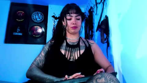 Kat online show from December 17, 5:46 am