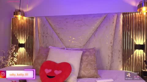 Saky online show from April 6, 11:05 pm