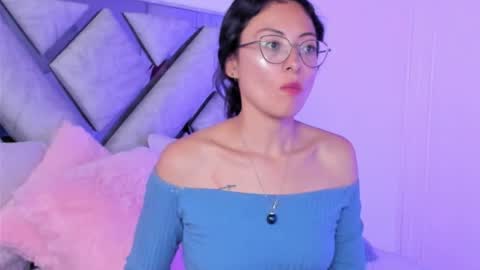 Snapshot of kat_santana chatting on April 20, 1:47 pm Kat Santana online show from April 20, 1:47 pm