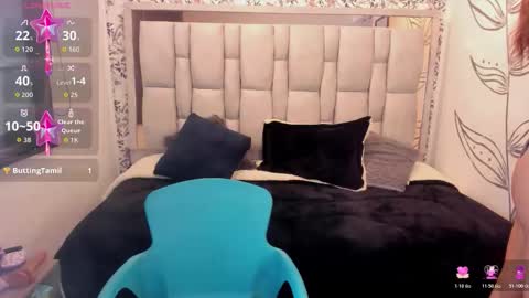 K A T A  H O O T online show from October 17, 8:33 pm