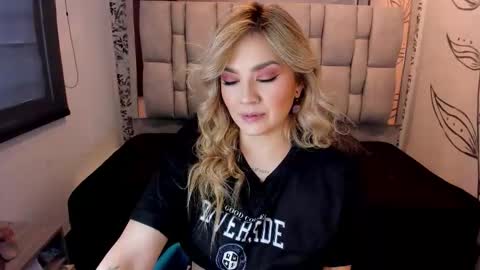 K A T A  H O O T online show from November 10, 8:30 pm