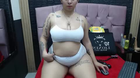 katalella_22 online show from September 20, 1:01 pm