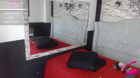 katalella_22 online show from December 15, 5:55 am