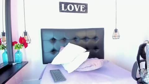 katalella online show from April 15, 11:50 am