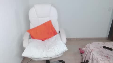 Snapshot of kataley4 chatting on February 26, 2:59 am kataley4 online show from February 26, 2:59 am