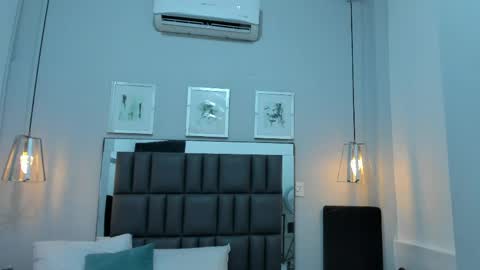 kataleya_west online show from April 21, 1:42 am