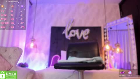 Snapshot of kataliina_18 chatting on February 16, 11:59 am Kat online show from February 16, 11:59 am