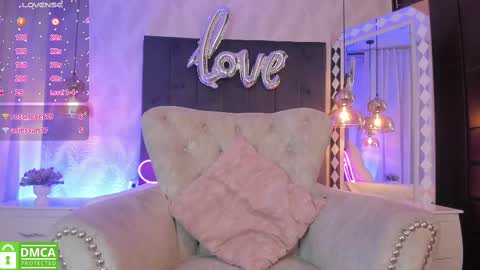 Snapshot of kataliina_18 chatting on March 9, 3:05 pm Kat online show from March 9, 3:05 pm