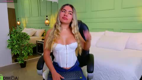 Kat online show from April 16, 11:55 am