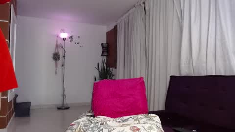 K A T A L I N A online show from January 19, 11:43 pm