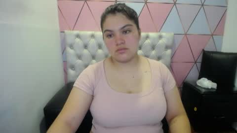 katalina santana25 online show from April 5, 6:49 pm