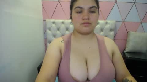 katalina santana25 online show from April 21, 7:50 pm