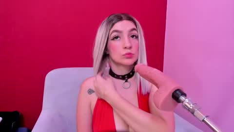 Kate  online show from October 7, 12:24 pm