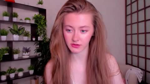 Kate online show from October 2, 2:51 am