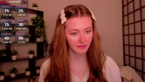Snapshot of kate_cuddle chatting on May 22, 2:40 am Kate online show from May 22, 2:40 am