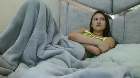 kate online show from April 18, 10:32 pm