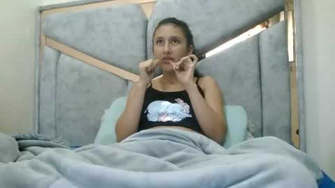Snapshot of kate_davies chatting on June 23, 10:41 pm kate online show from June 23, 10:41 pm