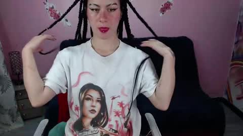 Snapshot of kate_lawrence_ chatting on December 24, 3:16 am kate_lawrence_ online show from December 24, 3:16 am